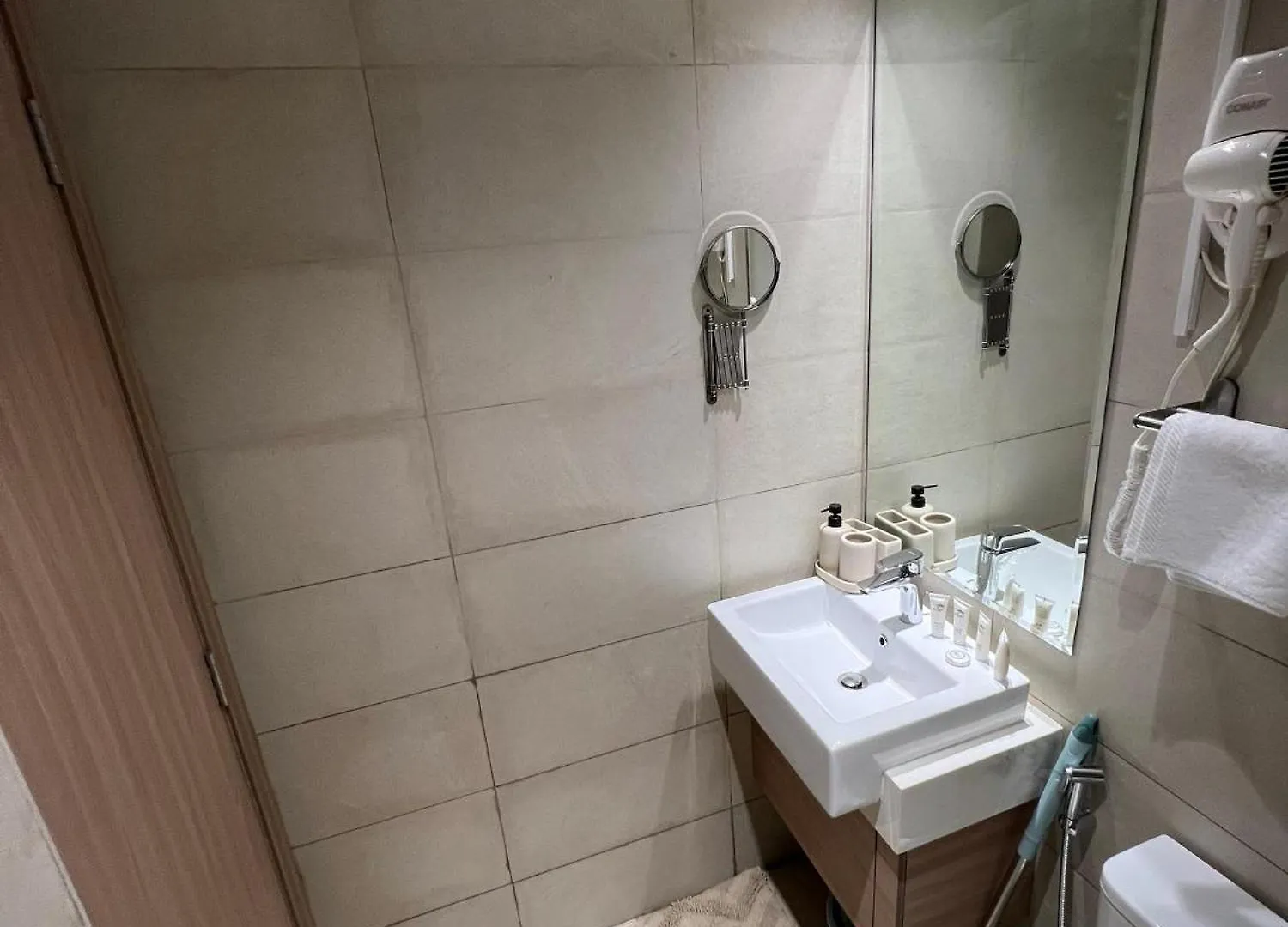 Special Offer Rental Studio At Azizi Riviera Dubai