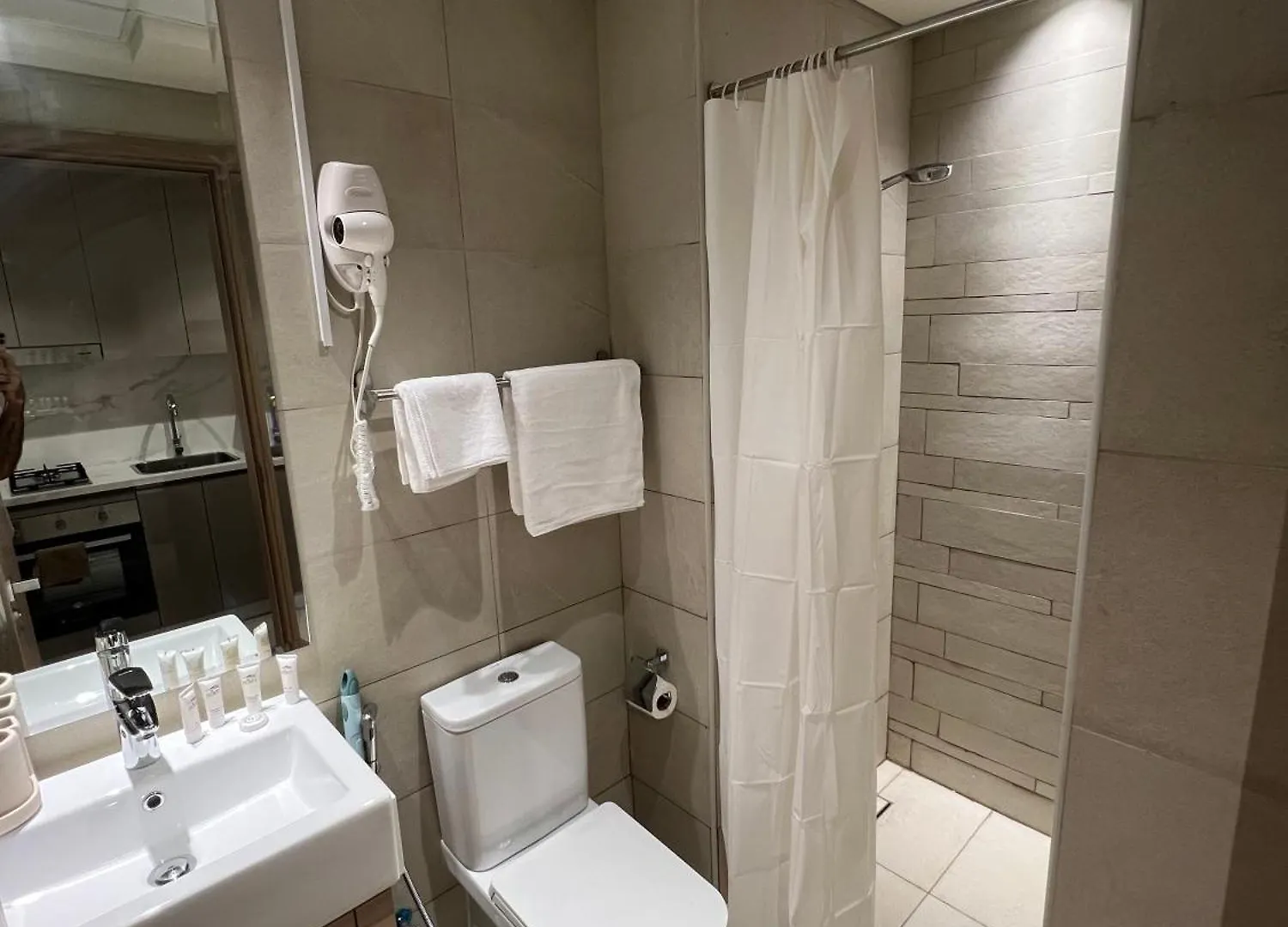 Special Offer Rental Studio At Azizi Riviera Dubai 0*,